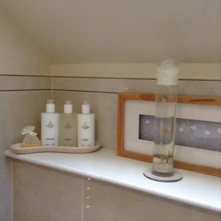 Ditton Bed & Breakfast 3*